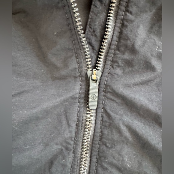 Lululemon Windbreaker Jacket Womens 4 Black 1/2 Zip Hooded Cropped Running - Picture 4 of 7